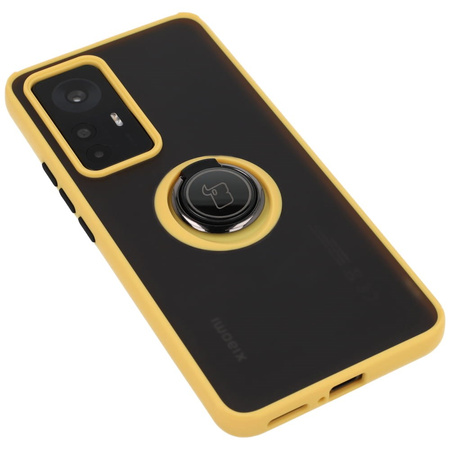 Etui z uchwytem na palec Bizon Case Hybrid Ring do Xiaomi 12T / 12T Pro, przydymione z żółtą ramką